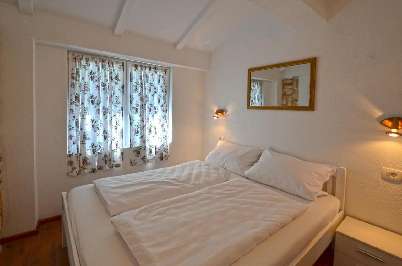Bavica Apartments Rovinj Exterior photo